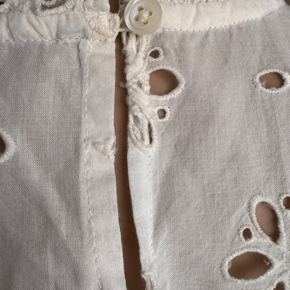 J.CREW RUFFLE NECK LONG SLEEVE EYELET TOP IN IVORY MEDIUM USED - Picture 4 of 8